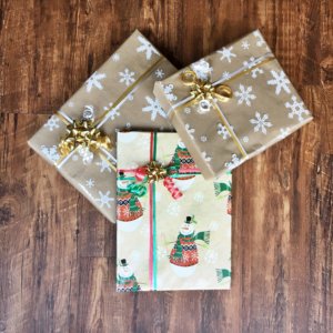 choose gifts purposefully with these 6 clutter free gift ideas
